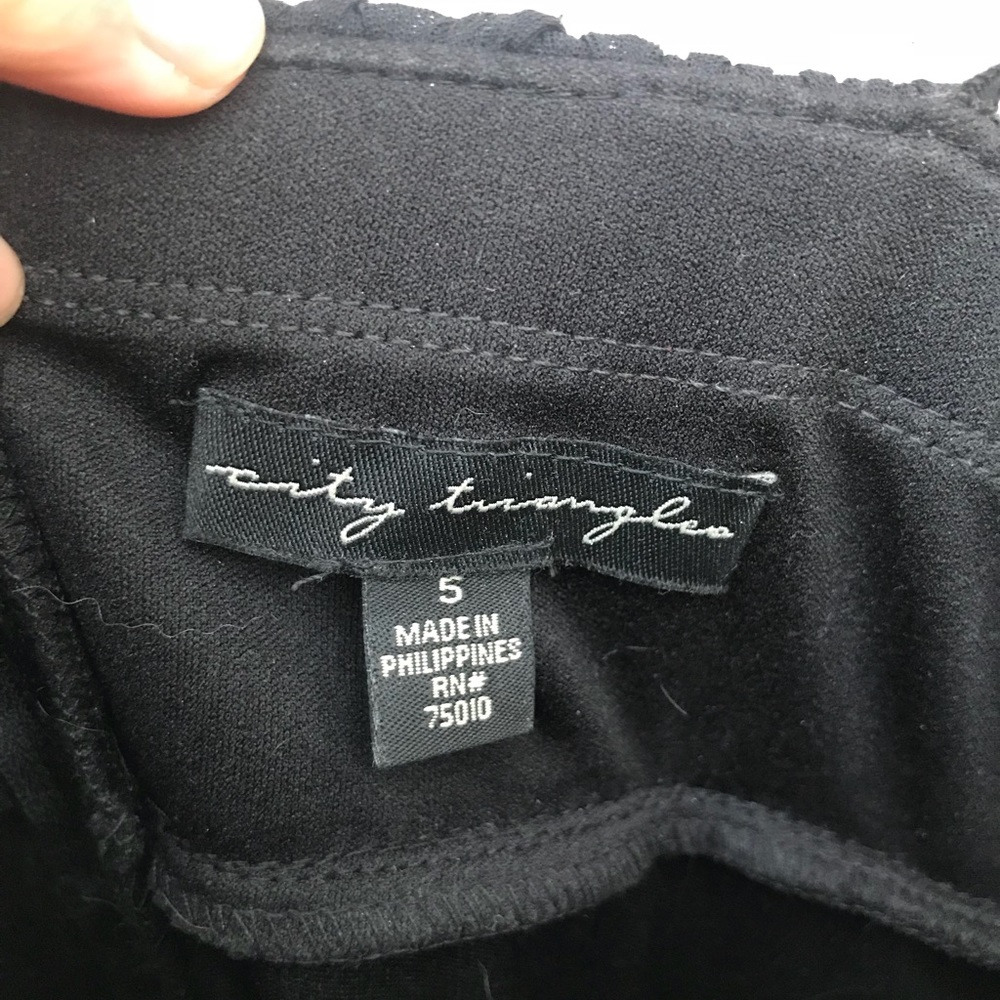 Black Long Gown with Pearls - Picture 6 of 7